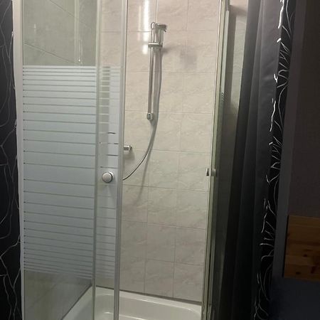 Hipokratios 3 Zimmer Mit Gemeinschaft Wc Fürth 외부 사진